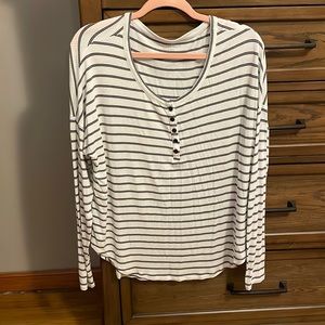 American Eagle Henley